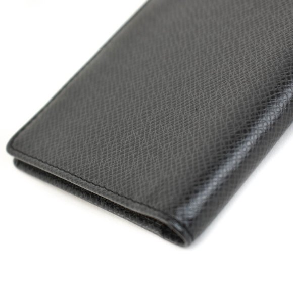 LOUIS VUITTON: Black, "Taiga" Leather "LV" Logo Folding Wallet (xv) - Picture 5 of 10